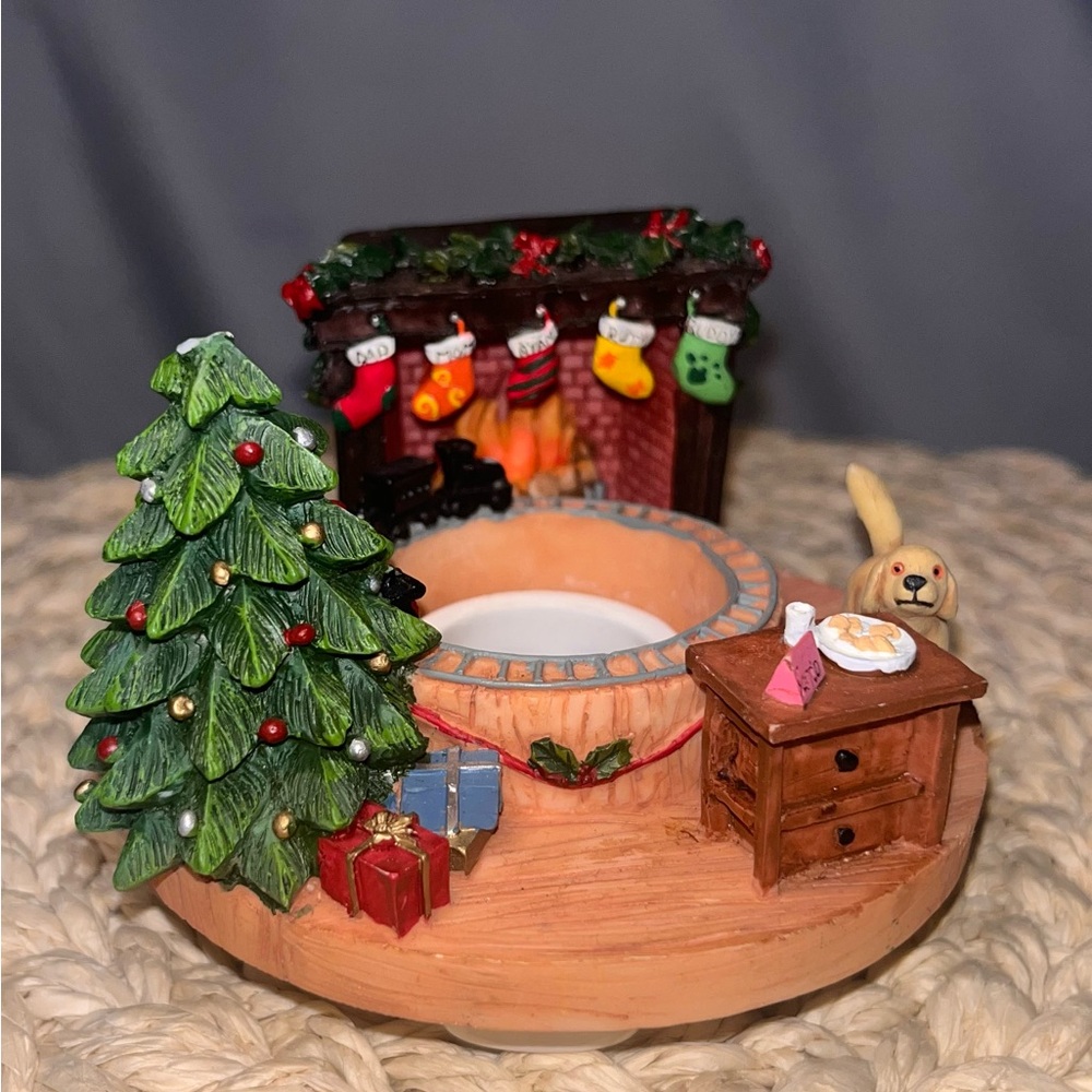 Charming‎ Christmas Tree Candle Holder with Fireplace